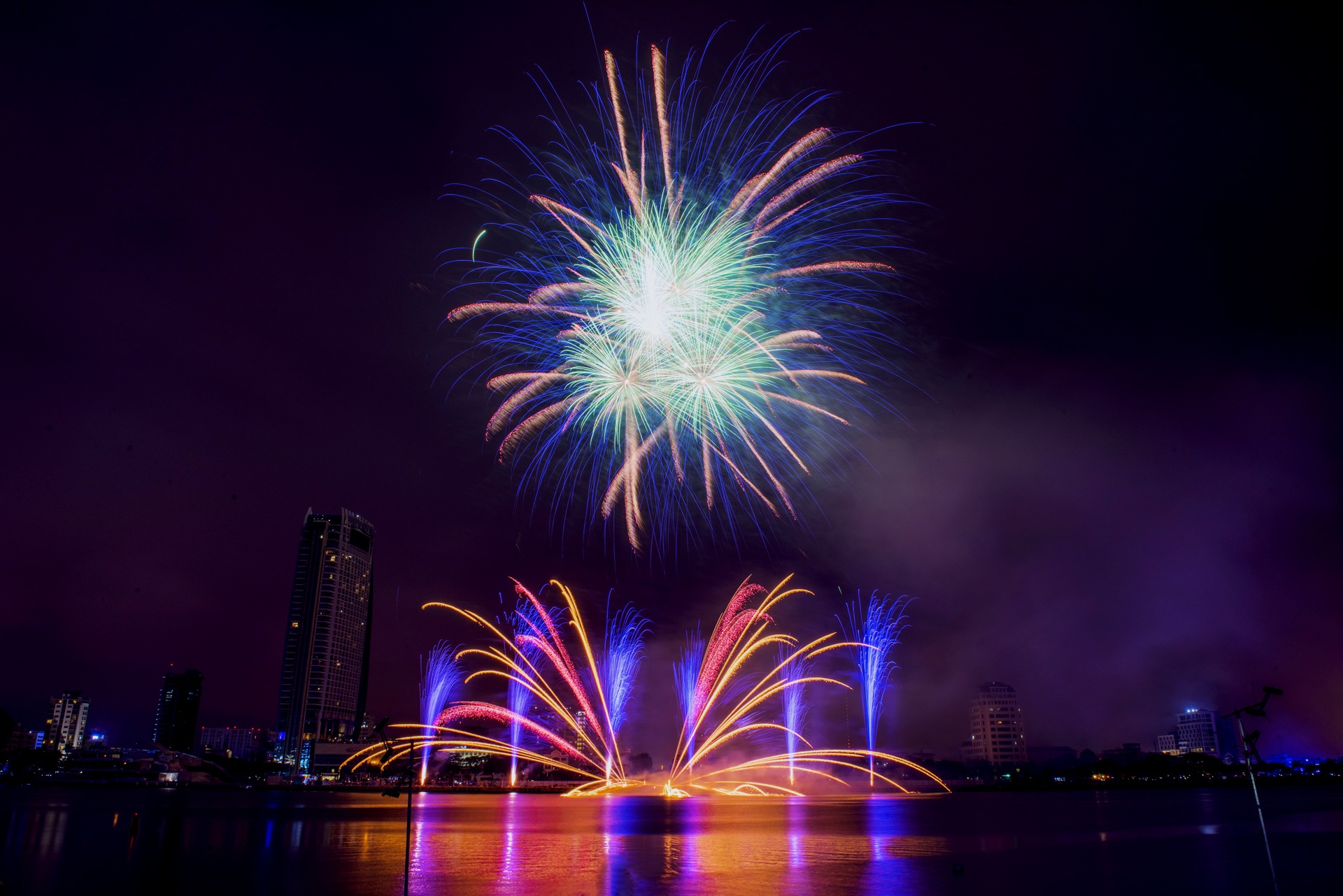 Le hoi phao hoa Da Nang 2017 anh 7