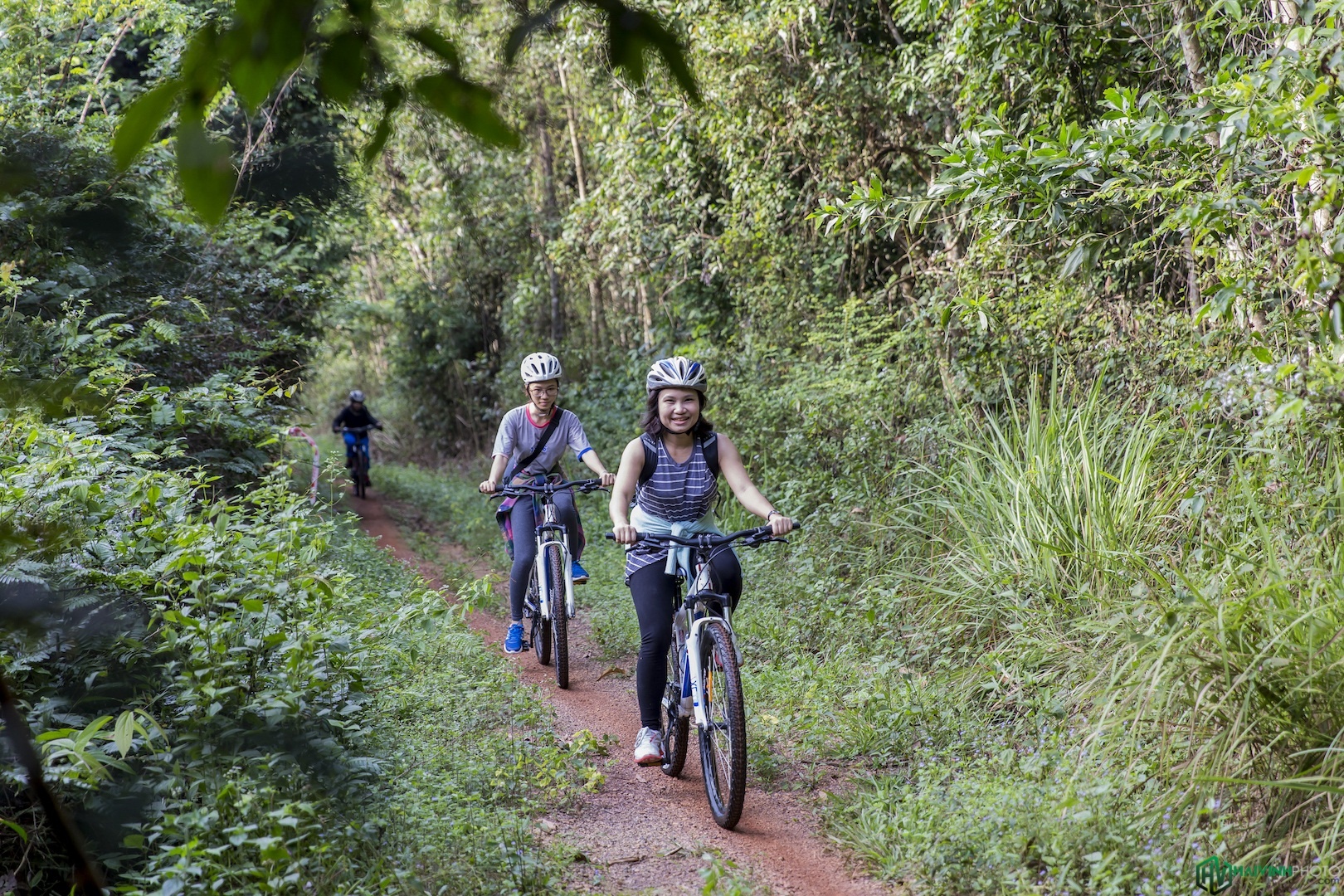 Dap xe 25km xuyen rung anh 10