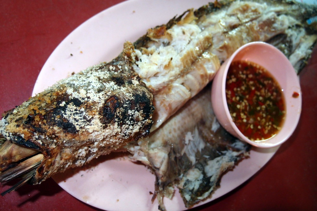 Cá nướng với Muối Thái Lan