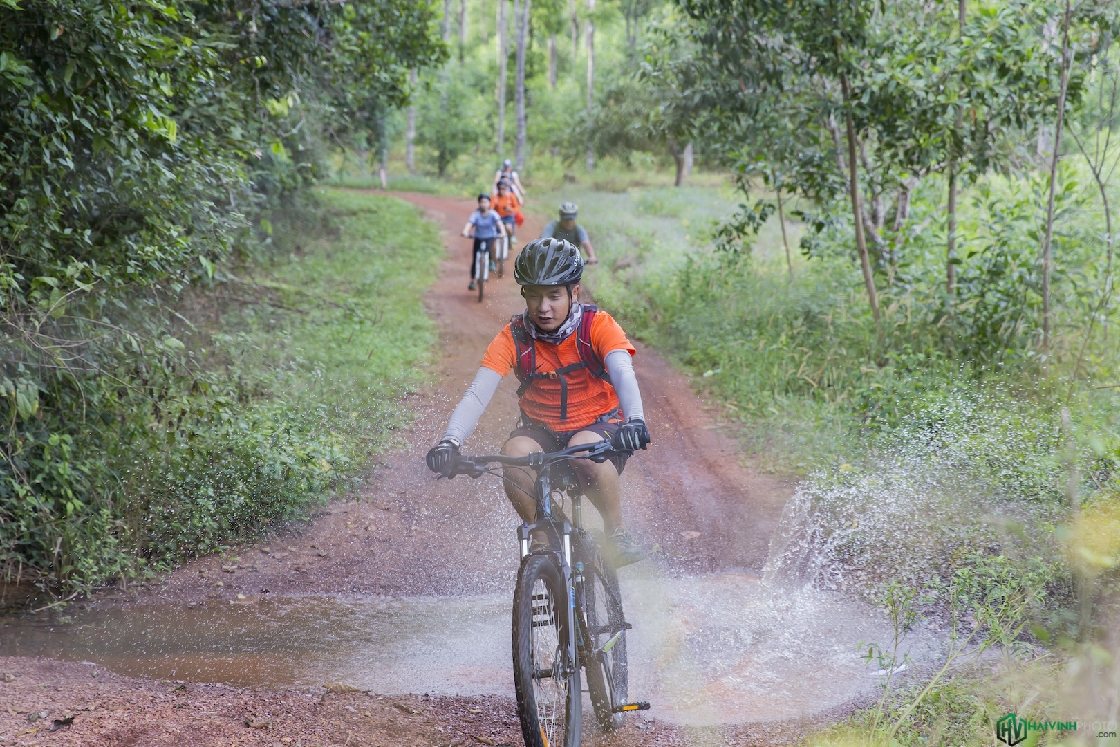 Dap xe 25km xuyen rung anh 6