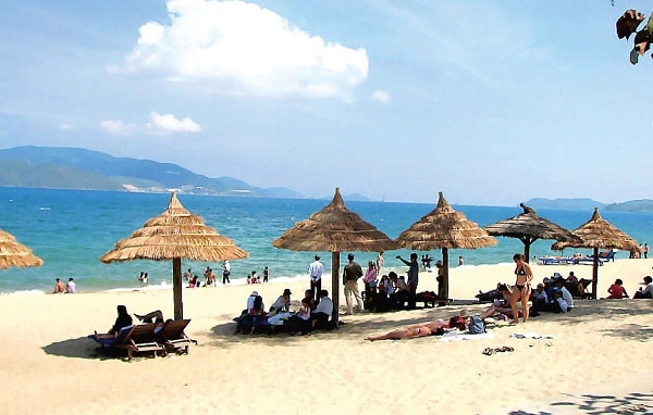 Bãi biển Mỹ Khê - Những bãi biển đẹp, nổi tiếng ở Đà Nẵng: Bãi biển nào đẹp nhất Đà Nẵng?