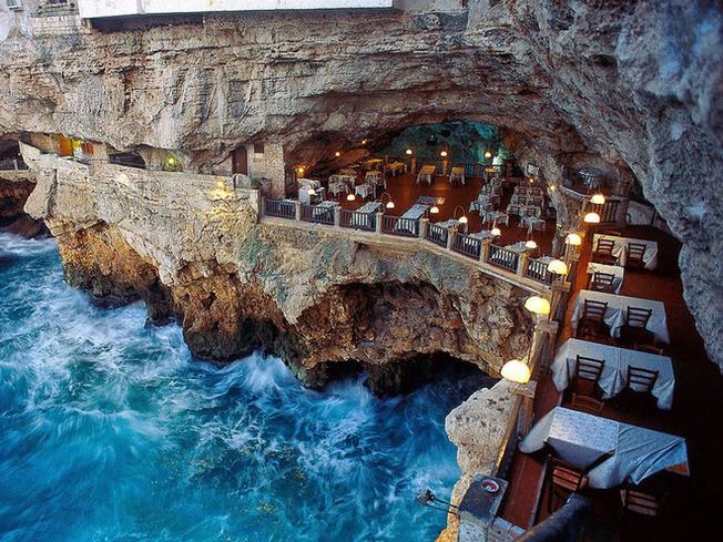 Nhà hàng kiêm khách sạn Grotta Palazzese