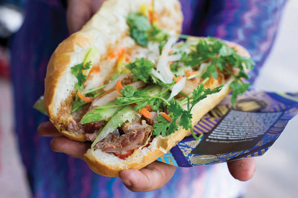 banh-mi-thit-sai-gon-1-ivivu