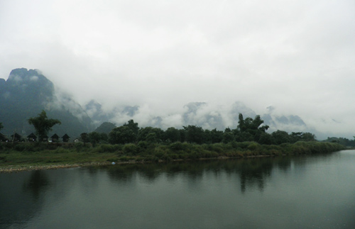 Phai long Vang Vieng ngay mua xuan - 2