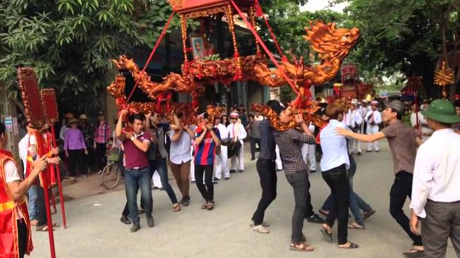 Hội làng La Xuyên