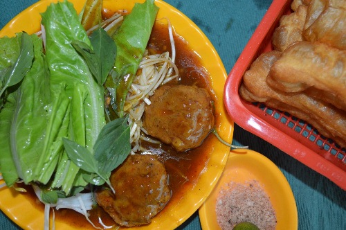 Bánh tằm xíu mại