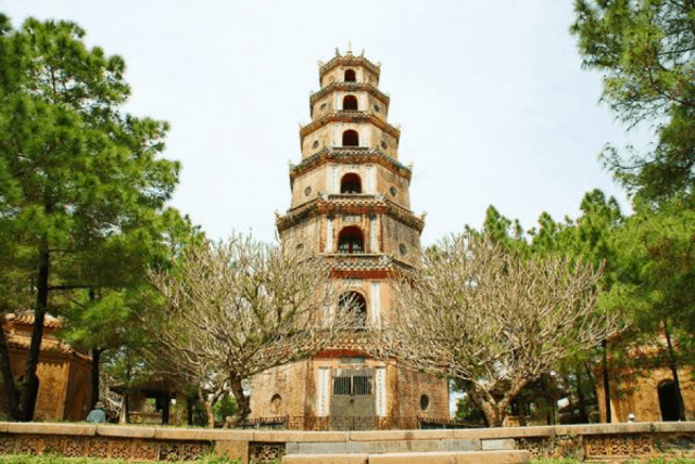 Danh lam thắng cảnh Huế - Chùa Thiên Mụ 