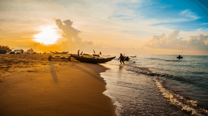 Ngẩn ngơ trước cảnh sắc biển trời trong thời khắc bình minh ở biển Phước Hải(ảnh sưu tầm)