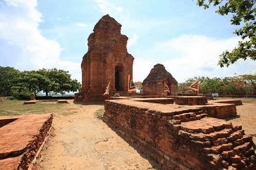 Tháp Chàm thờ thần Shiva