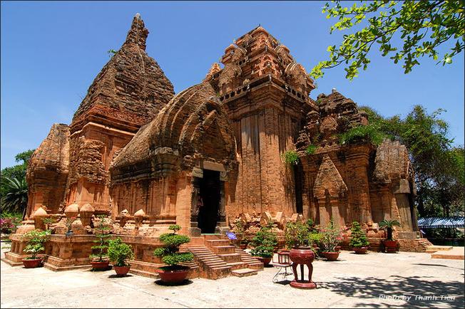 Tháp bà Ponagar Nha Trang (Ảnh sưu tầm)