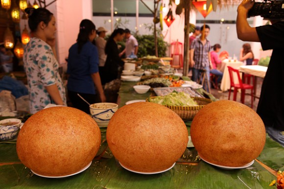 Món ngon ở An Giang: Xôi phồng chợ mới