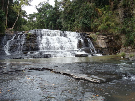 Thác ba tầng