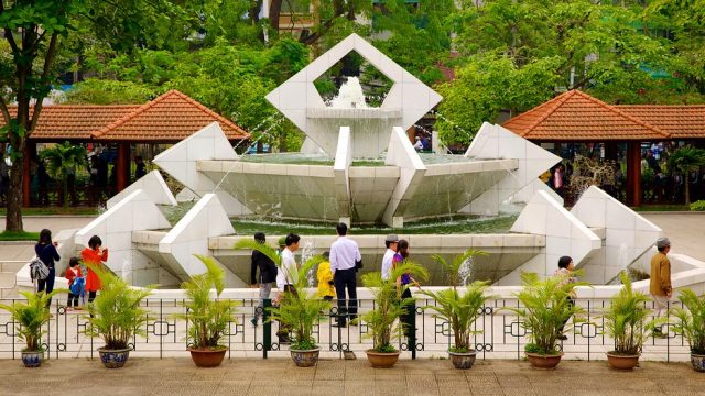 Đài phun nước bên trong bảo tàng