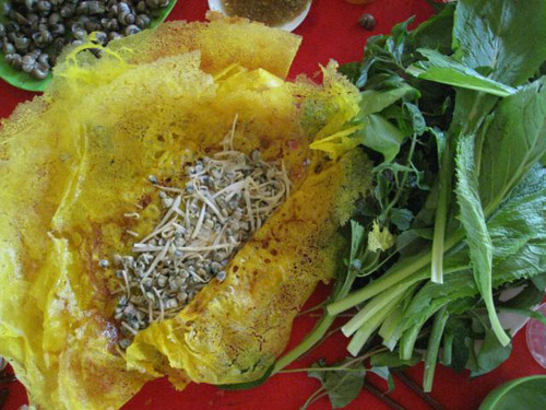 Bánh xèo ốc gạo.