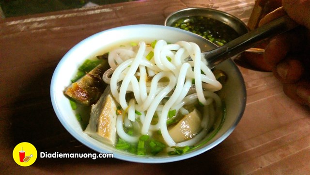 khanh hoa banh canh dem cho dam 0 9fa50341635944542855507175 - List 1 số quán ăn đêm ở Nha Trang