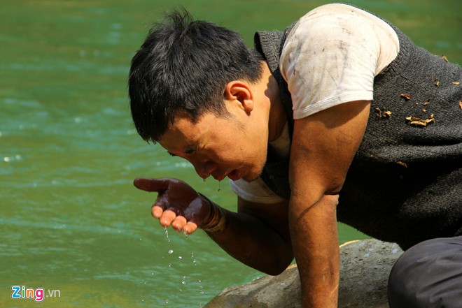 Bạn Lê Phúc lần đầu tiên phượt Tây Bắc, cũng là lần đầu tiên phải 