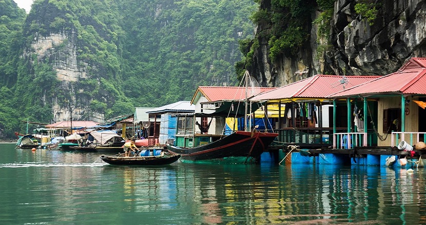 Làng chài Ba Hang.