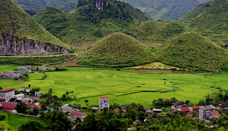 Cổng trời Quản Bạ - Điểm du lịch Hấp dãn ở Hà Giang.