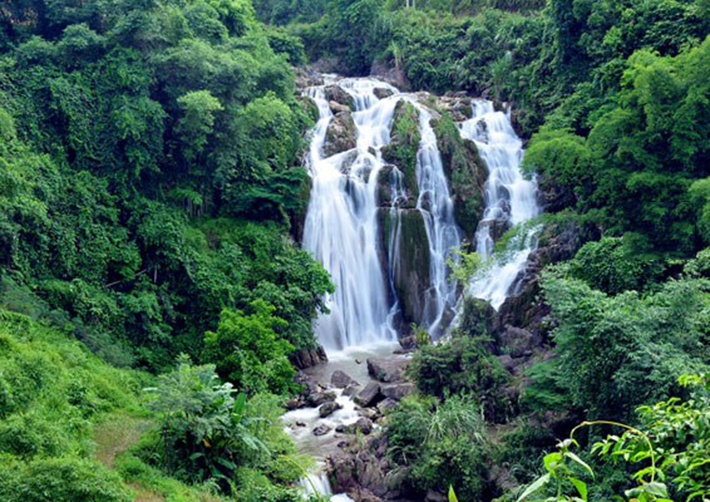 Thác Gò Lào, điểm du lịch ở Mai Châu.