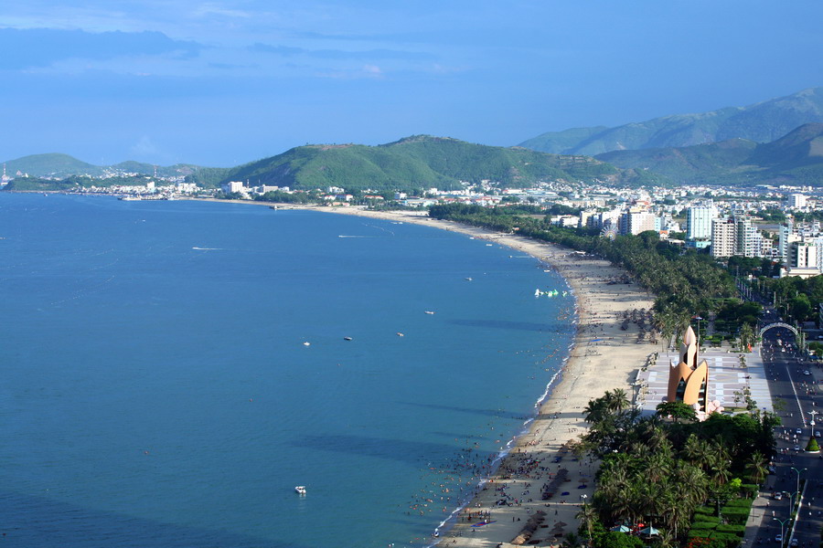 Bãi tắm, trung tâm thành phố Nha Trang.