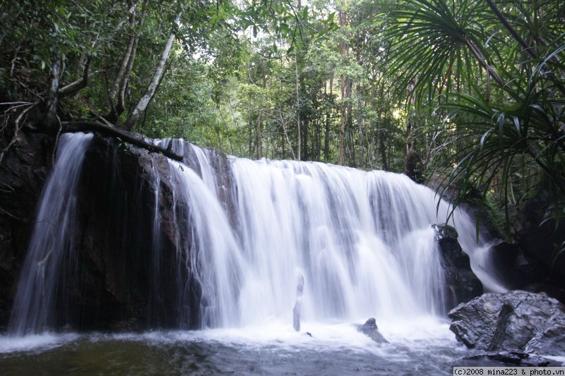 Khu du lịch suối tranh