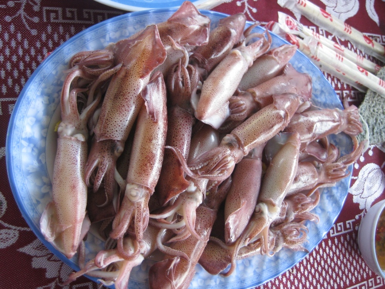 Mực hấp 