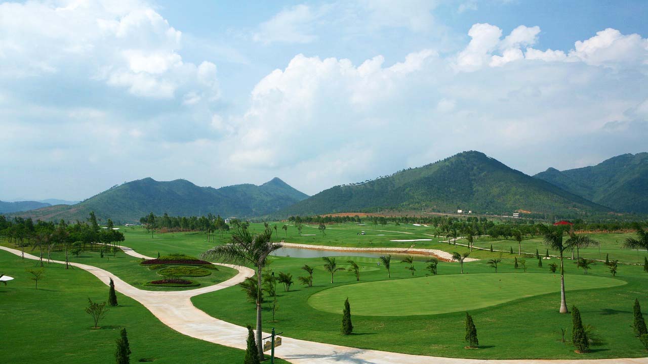 Sân golf Hà Nội Club - nơi tổ chức các giải đấu thường niên