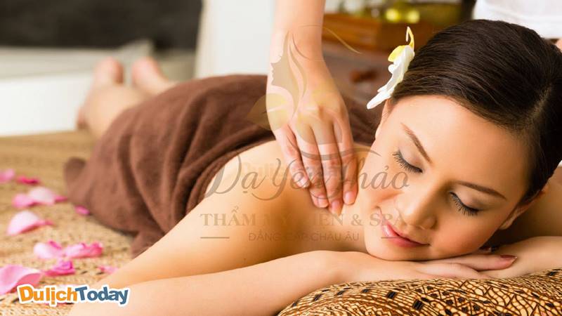 Massage thư giãn tại Dạ Yến Thảo Spa