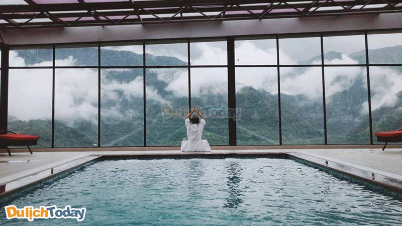  Amazing hotel Sapa - cái khách sạn người ta vẫn kháo nhau là có bồn tắm tầng thượng với xung quanh toàn kính đẹp lắm