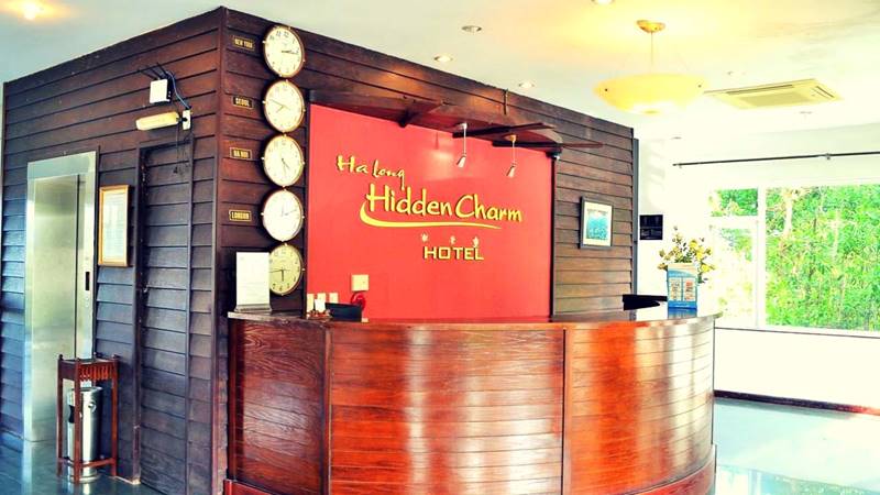 Khách sạn Hidden Charm Hotel