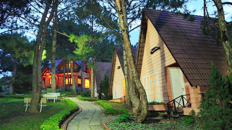 Mộng Mơ Resort sở hữu không gian thơ mộng với những căn bungalow như cổ tích. Nguồn: Internet