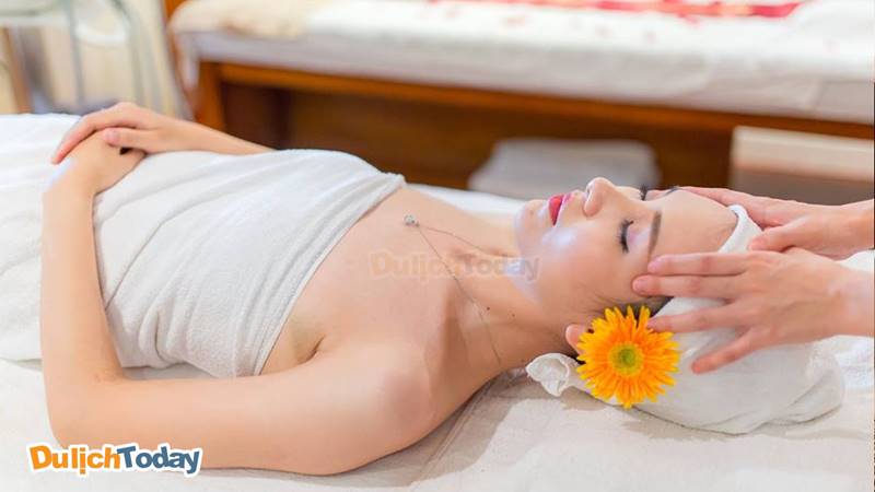 Massage đầu giải tỏa căng thẳng và mệt mỏi tại Dạ Yến Thảo