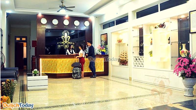 Iris Hotel - khách sạn giá rẻ ở bãi Cháy