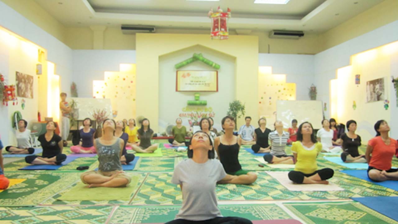 Giảng viên Tuyết tại Unesco Yoga có kinh nghiệm 25 năm. Nguồn: Internet