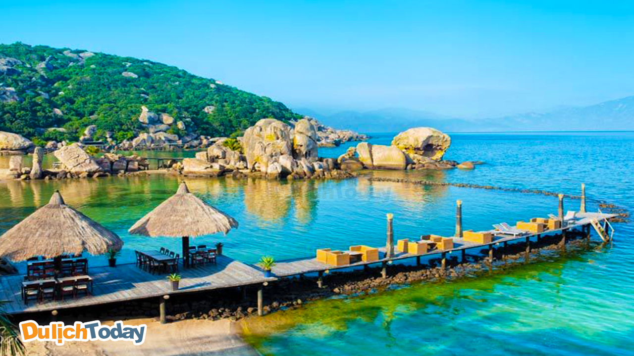 Tận hưởng cảnh biển nên thơ tại Yến Bay resort Nha Trang