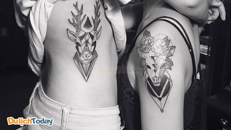 Tạo hình xăm với những đường nét, hình khối họa tiết hiện đại tại Black Bear Tattoo