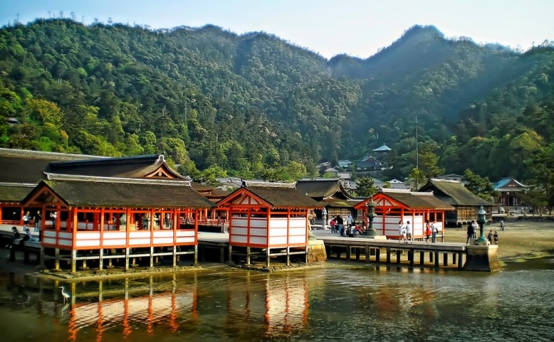 Đền Itsukushima