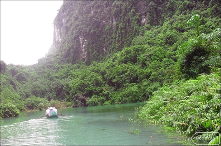 Suối nước nóng Kênh gà ( NInh BÌnh)