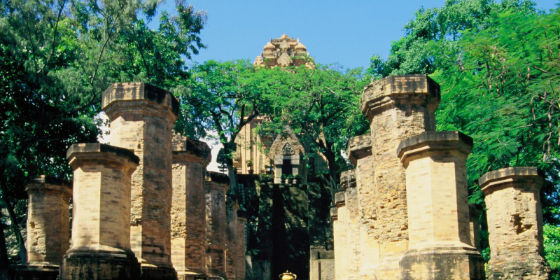 Tháp Bà Ponagar Nha Trang