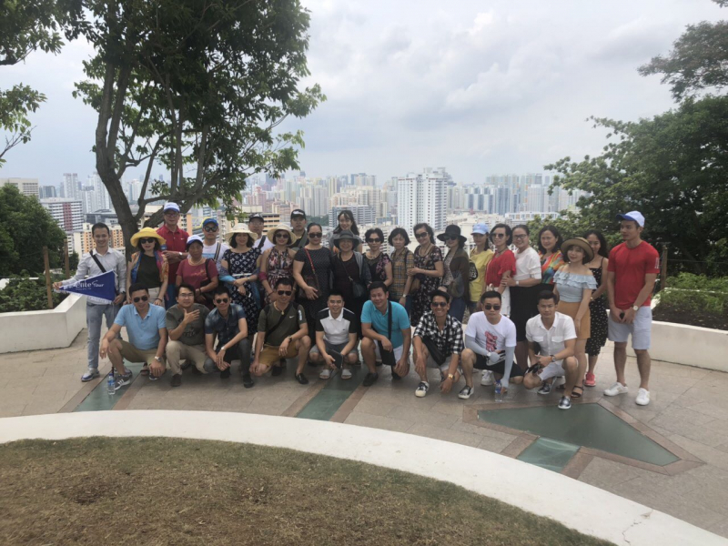 Công ty Du lịch Elite Tour