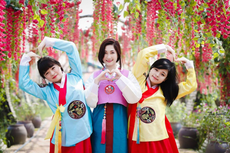 The Jovial Studio cho thuê hanbok chụp ảnh