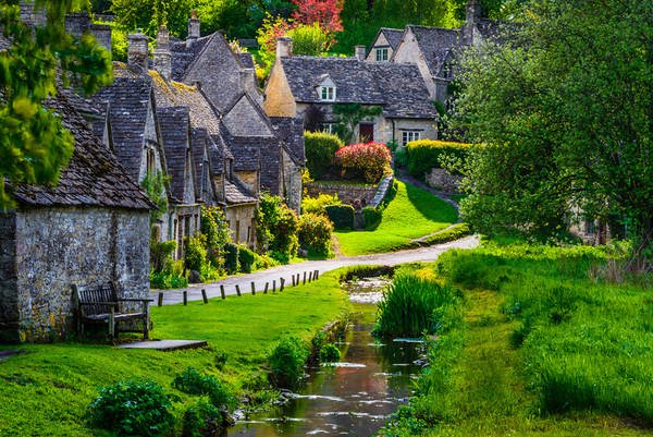 Ngôi làng Bibury đẹp tựa truyện cổ tích