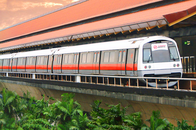 Di chuyển bằng MRT