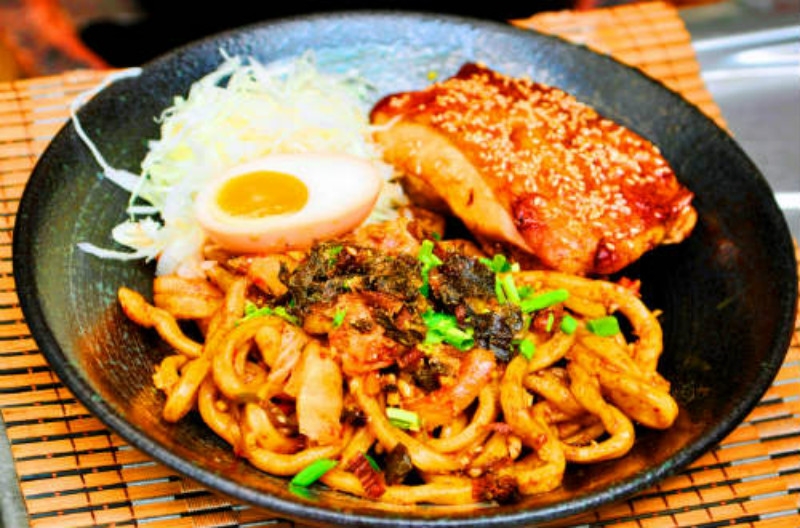 Mì udon trộn