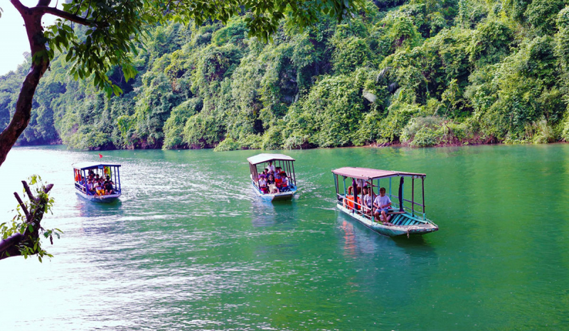 Hồ Ba Bể nằm ở đâu?