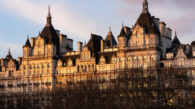 Khách sạn The Royal Horseguards nổi tiếng là có phòng ngủ đẹp và độc đáo