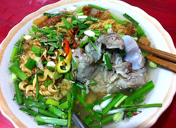 Hủ Tiếu Mì & Bún Riêu Bờ Hồ