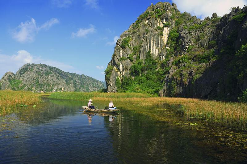 Đầm Vân Long