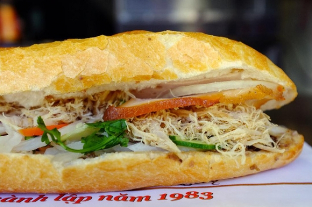 Bánh mì kẹp Lý Sơn