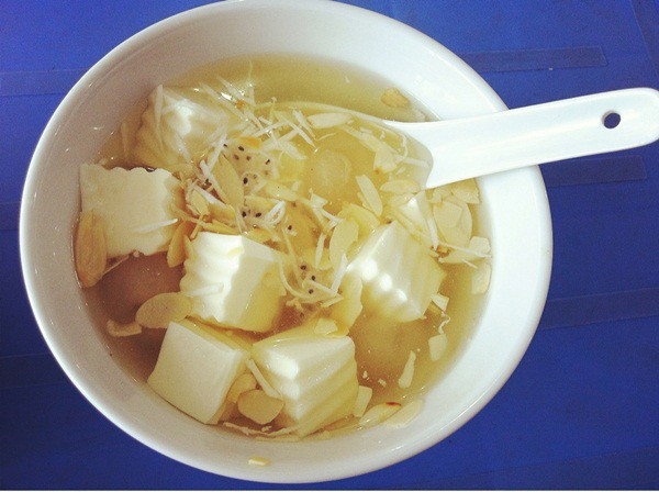 Chè khúc bạch